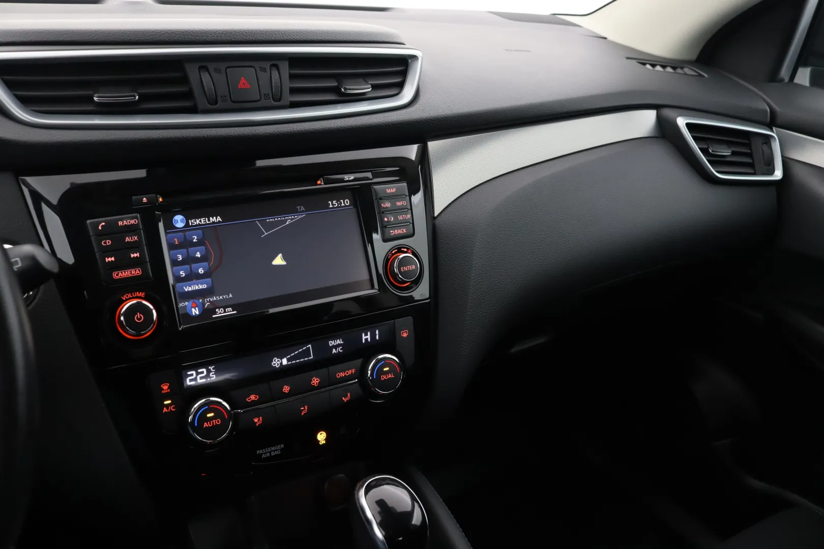 NISSAN Qashqai IOA-609 carousel image