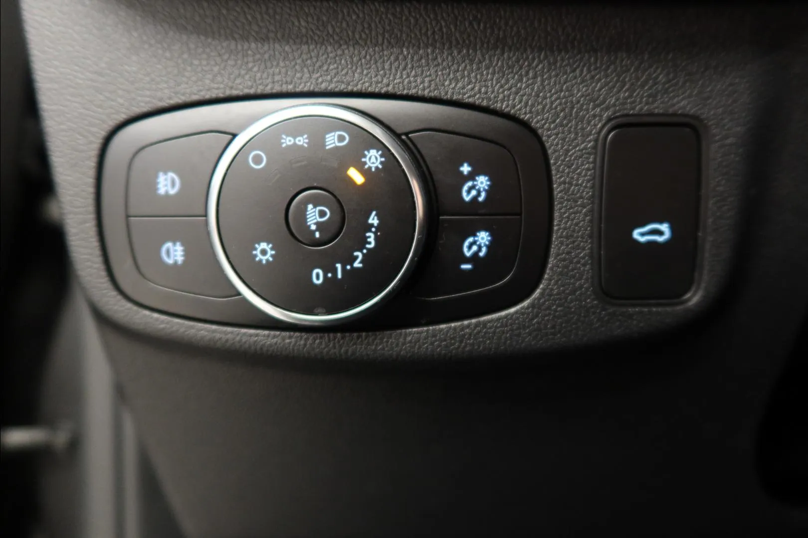 FORD Focus ZNJ-551 carousel image