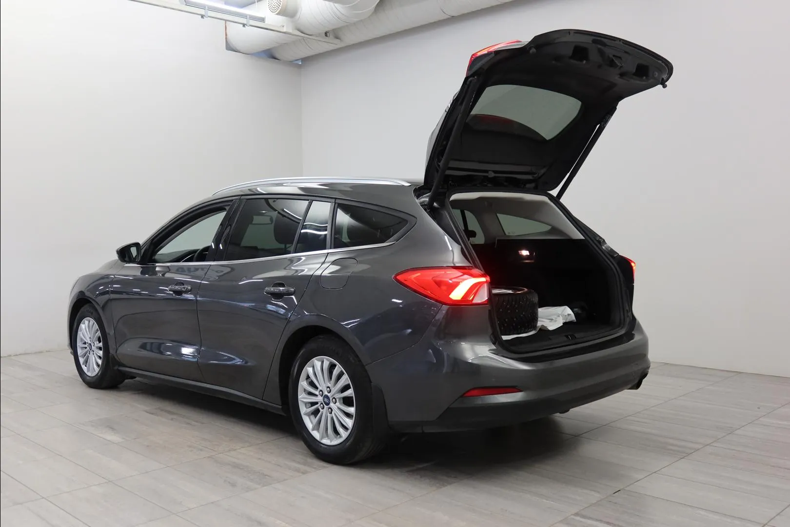 FORD Focus ZNJ-551 carousel image