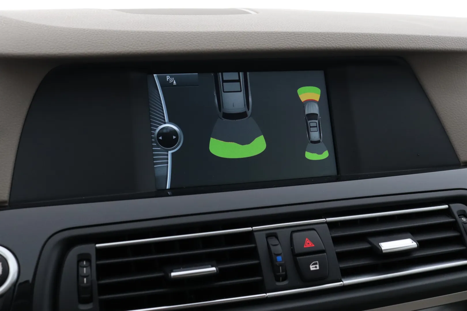 BMW 520 SKJ-723 carousel image
