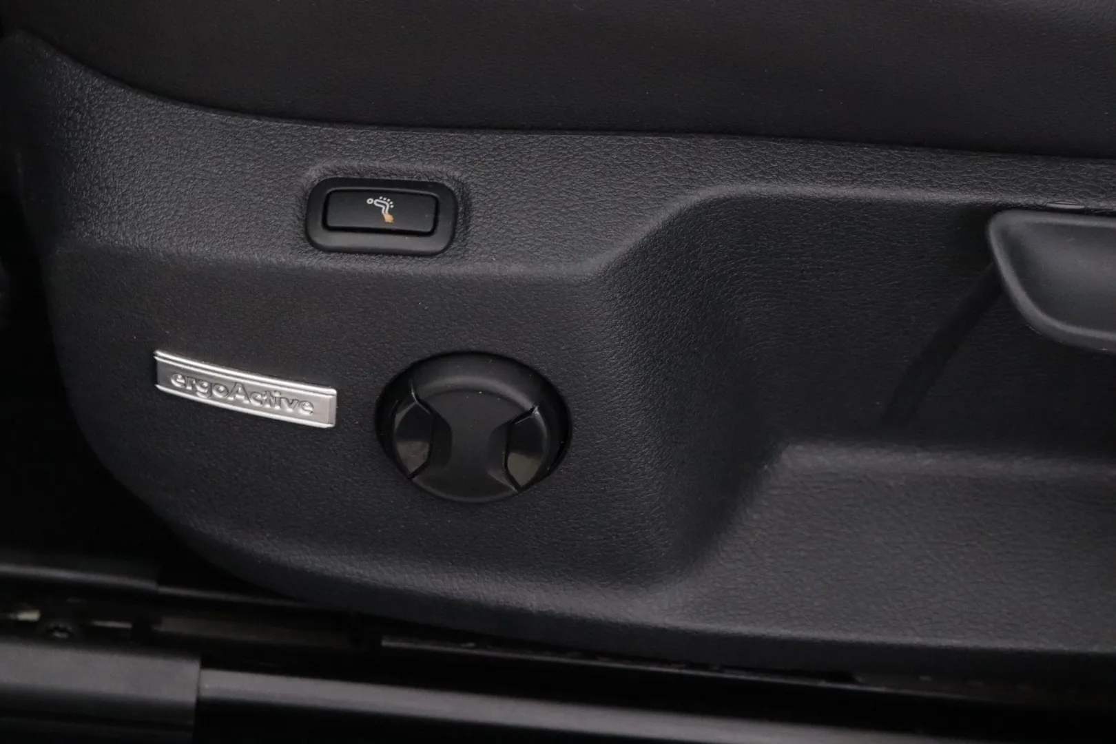 Volkswagen Golf MMO-900 carousel image