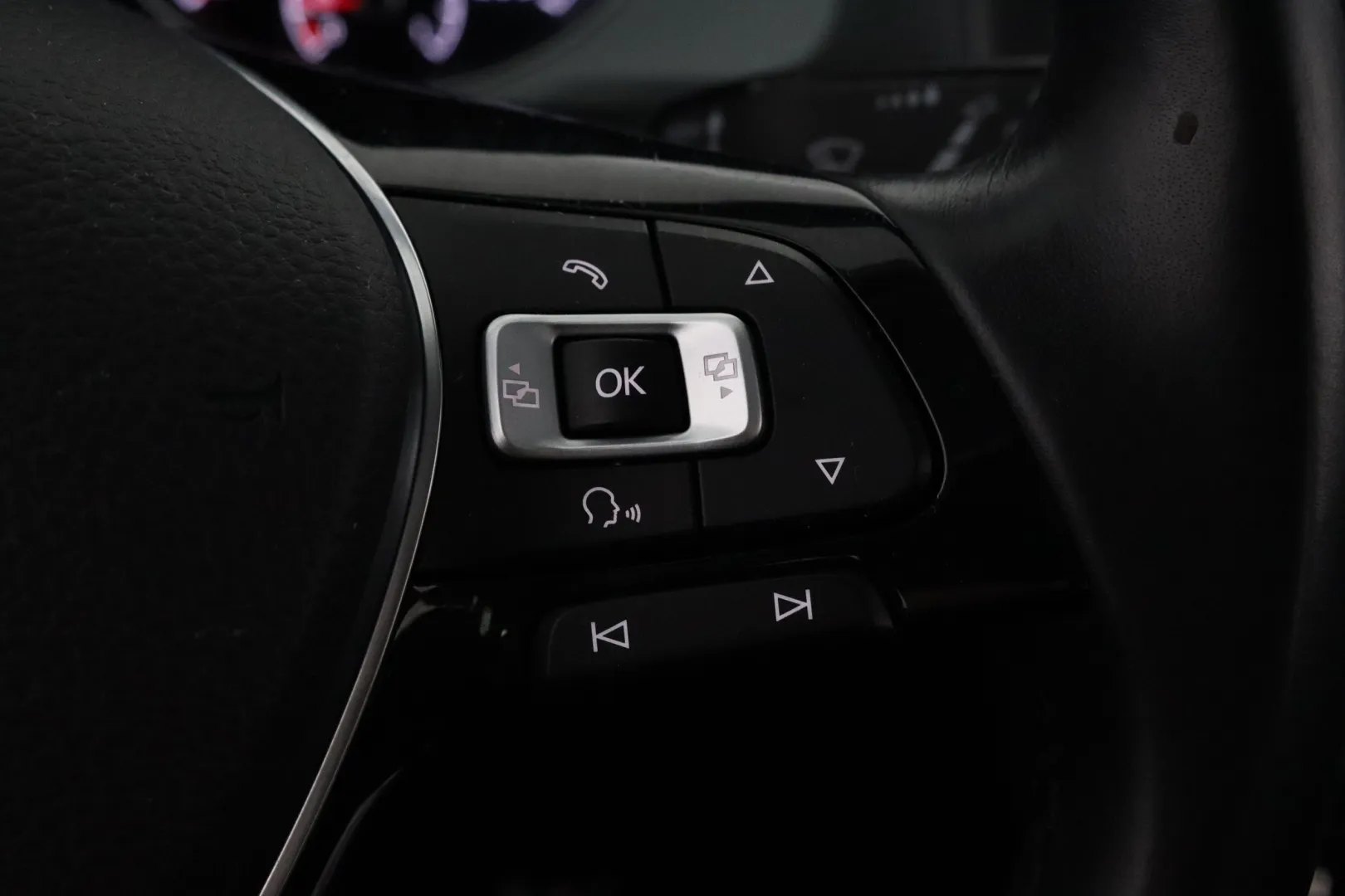 Volkswagen Golf MMO-900 carousel image