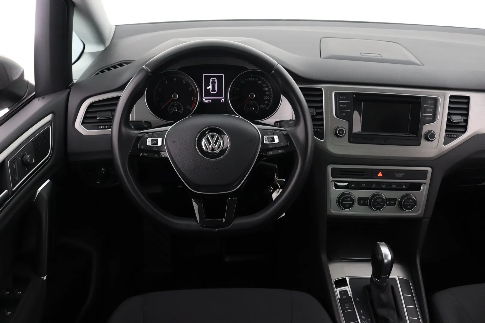 VOLKSWAGEN Golf Sportsvan FNC-645 carousel image