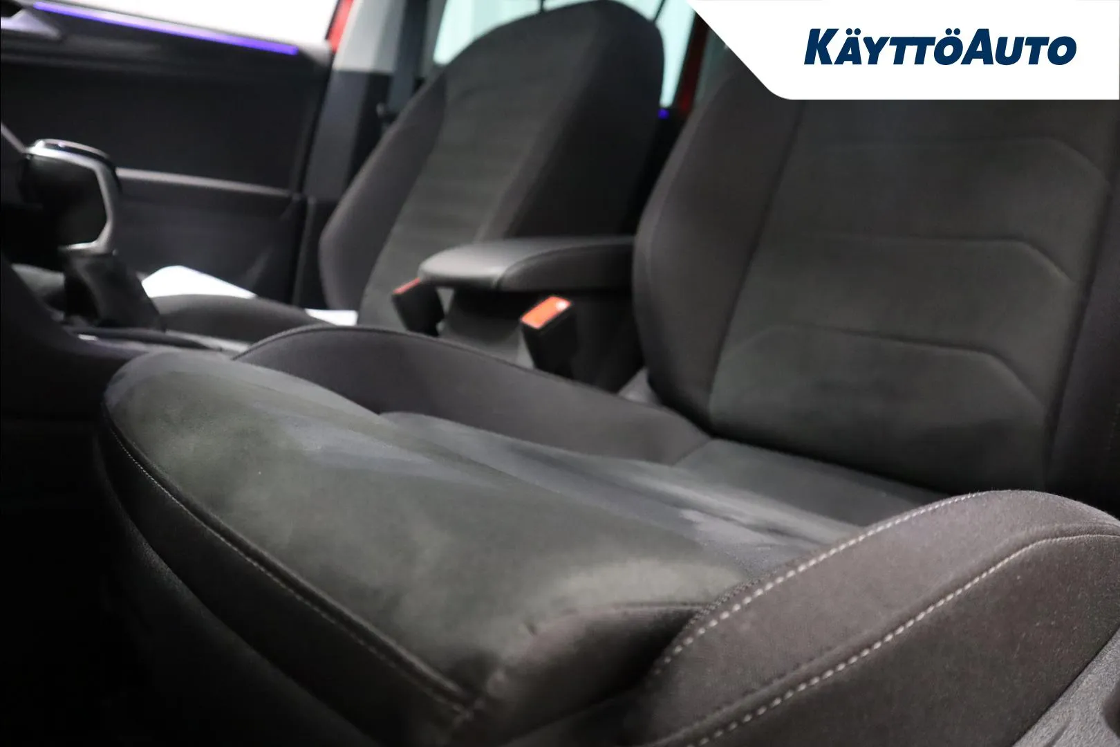 VOLKSWAGEN Tiguan KVJ-162 carousel image