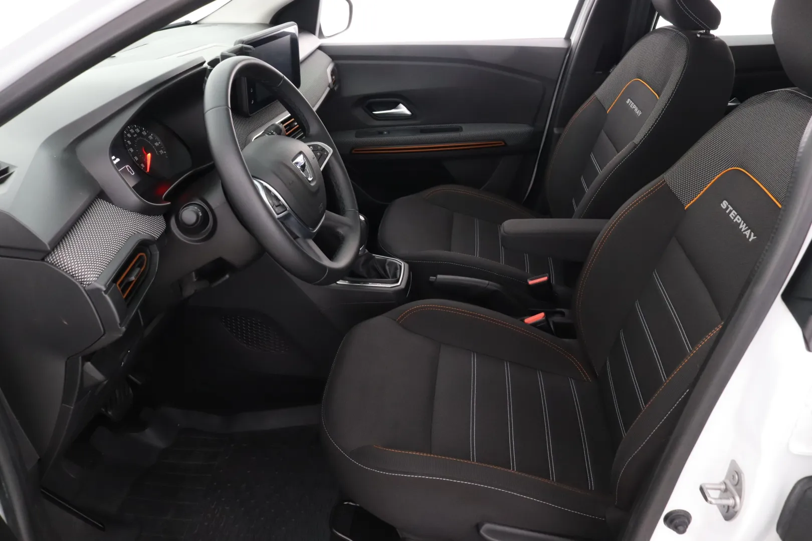 DACIA Sandero IPN-112 carousel image
