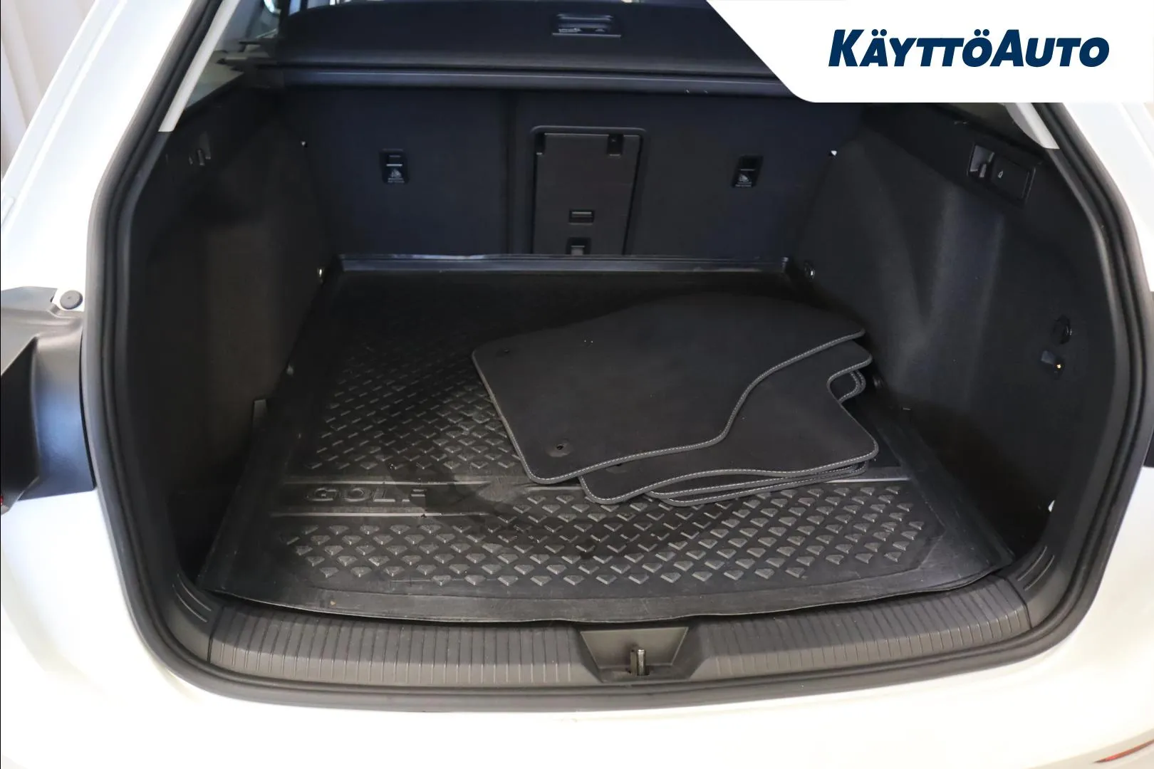 VOLKSWAGEN Golf EST-531 carousel image