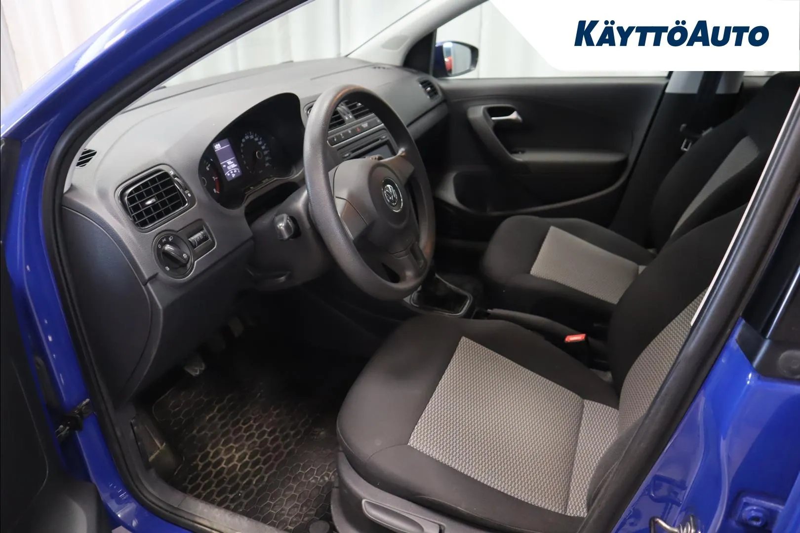 VOLKSWAGEN Polo IKV-287 carousel image