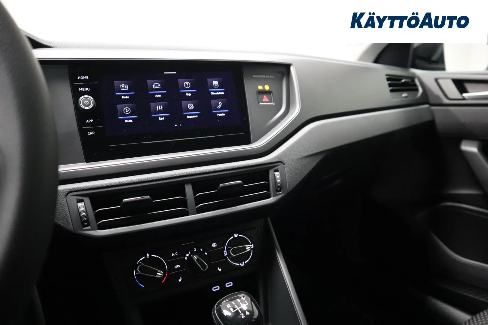 Volkswagen Taigo MRJ-213 carousel image