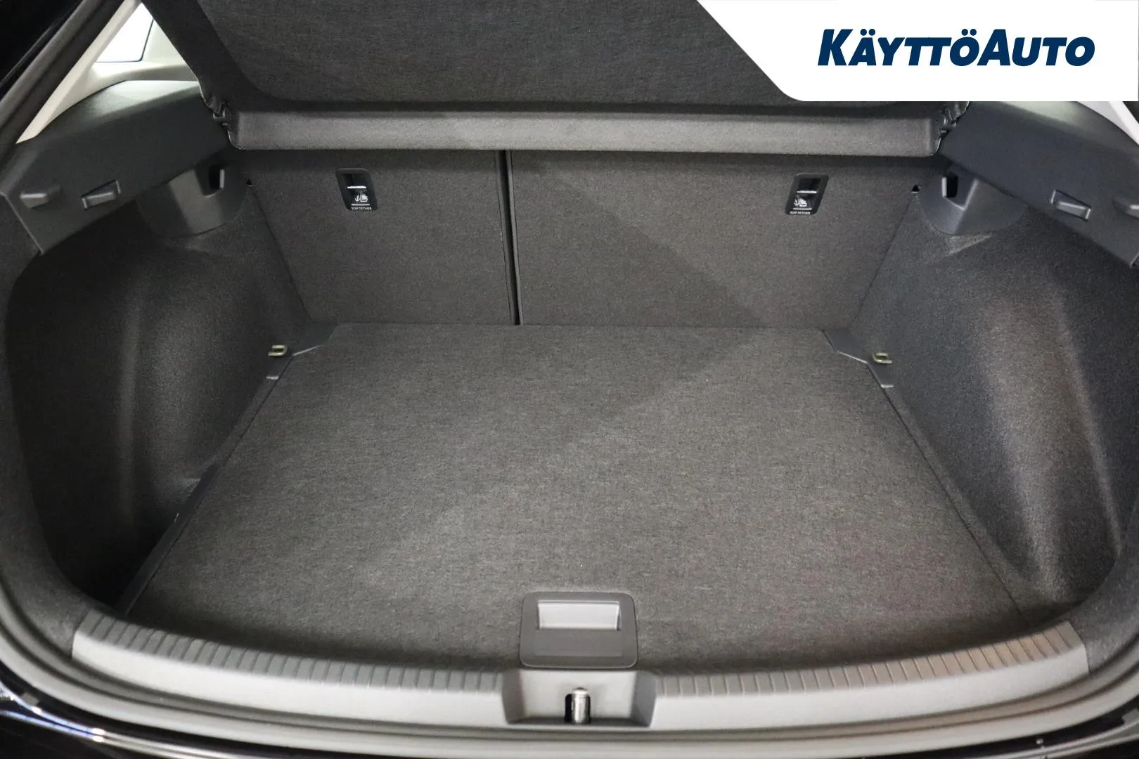 Volkswagen Taigo MRJ-213 carousel image