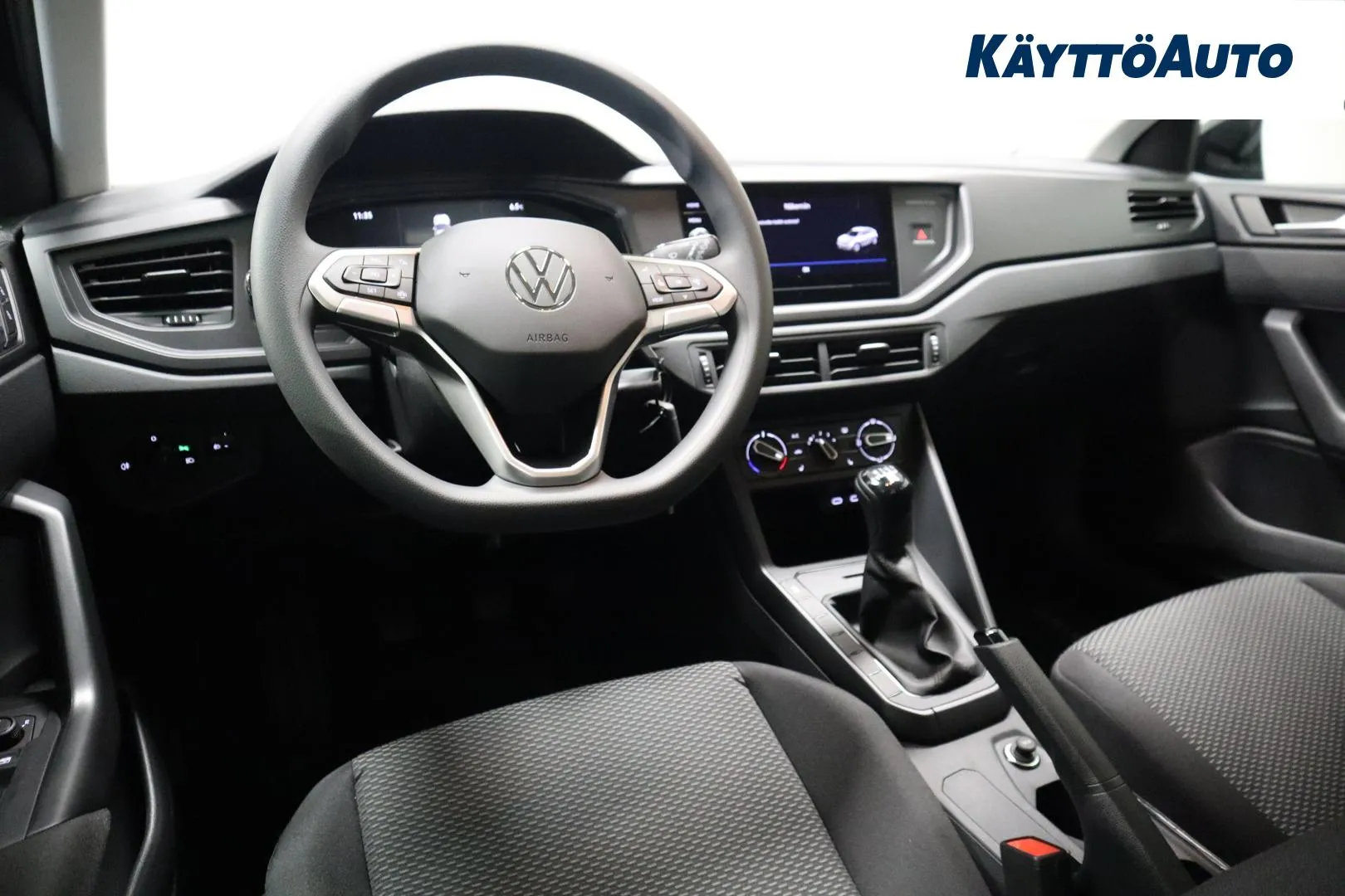 Volkswagen Taigo MRJ-213 carousel image