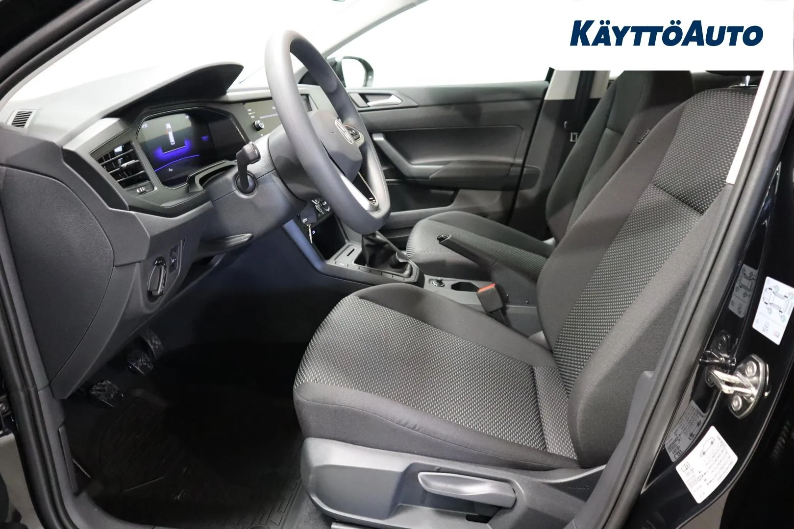 Volkswagen Taigo MRJ-213 carousel image