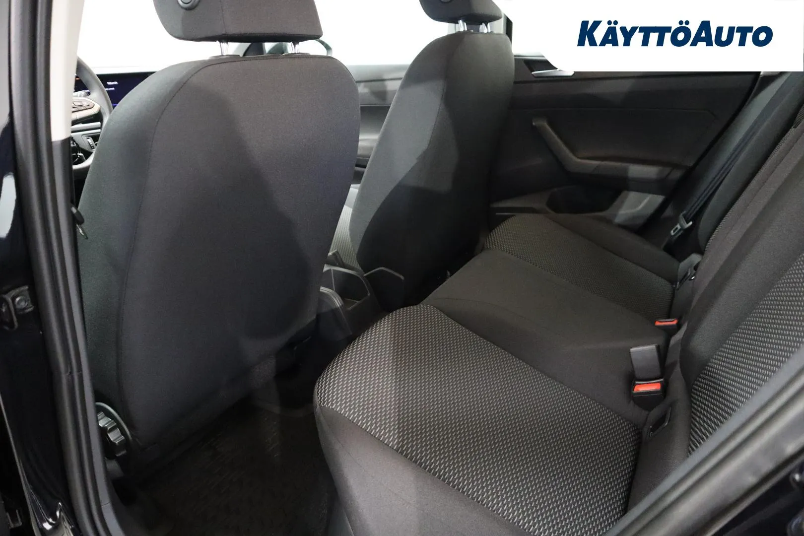 Volkswagen Taigo MRJ-213 carousel image