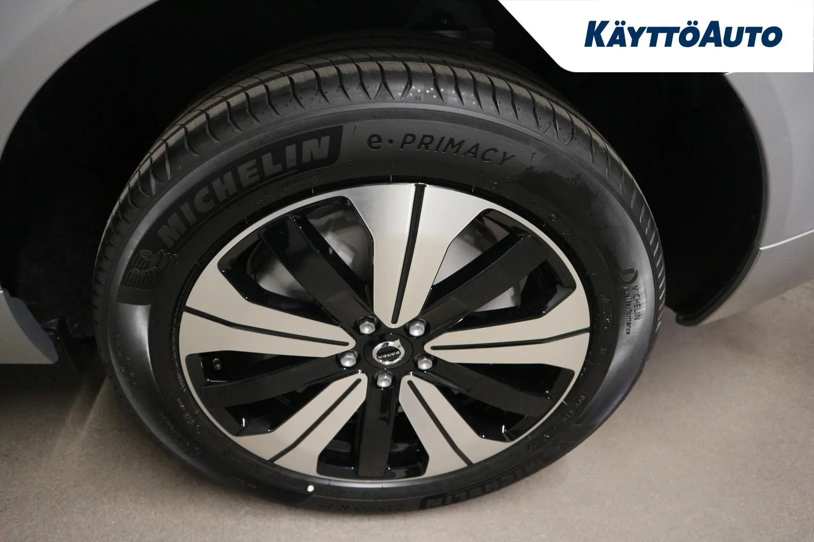 Volvo XC60 XTK-662 carousel image