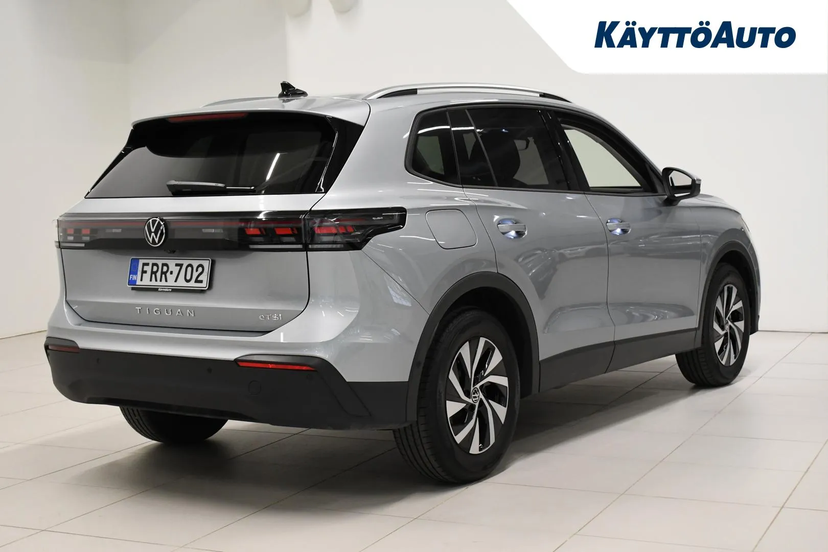 VOLKSWAGEN Tiguan FRR-702 carousel image