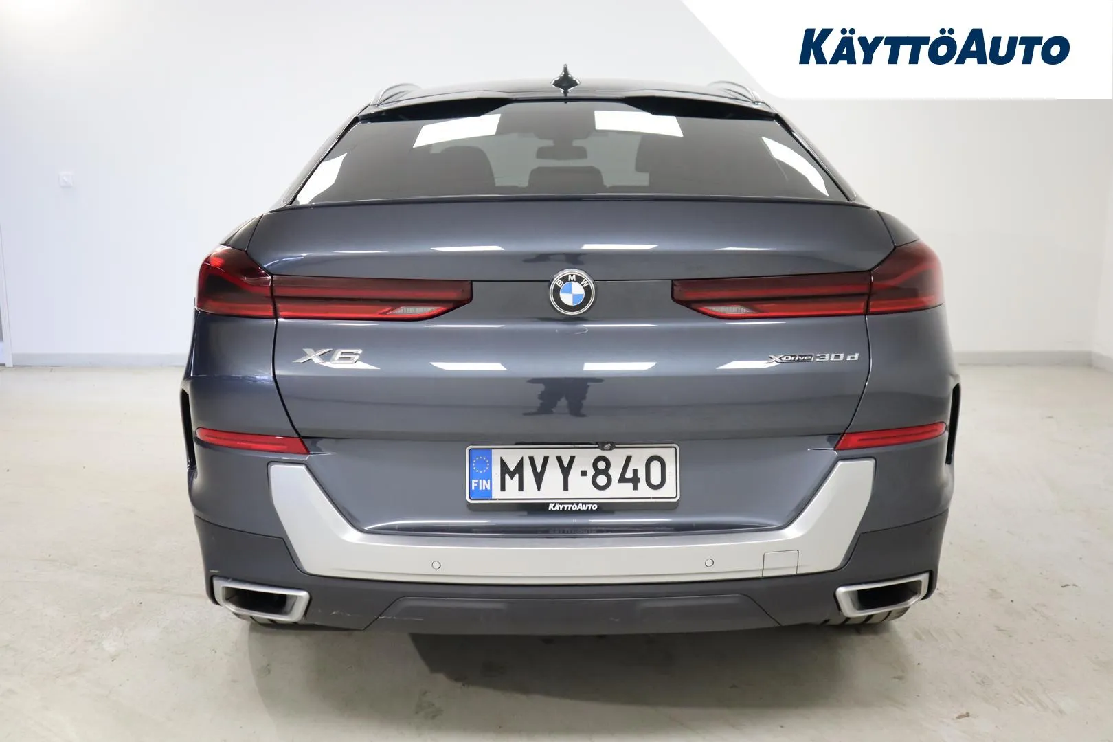 BMW X6 MVY-840 carousel image