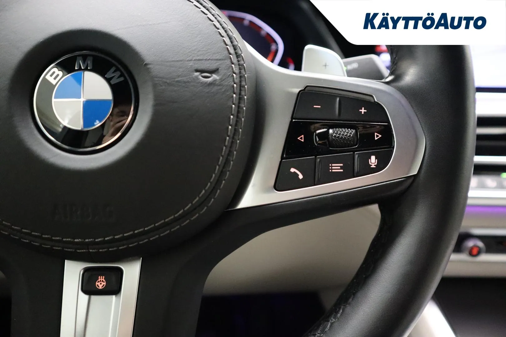 BMW X6 MVY-840 carousel image