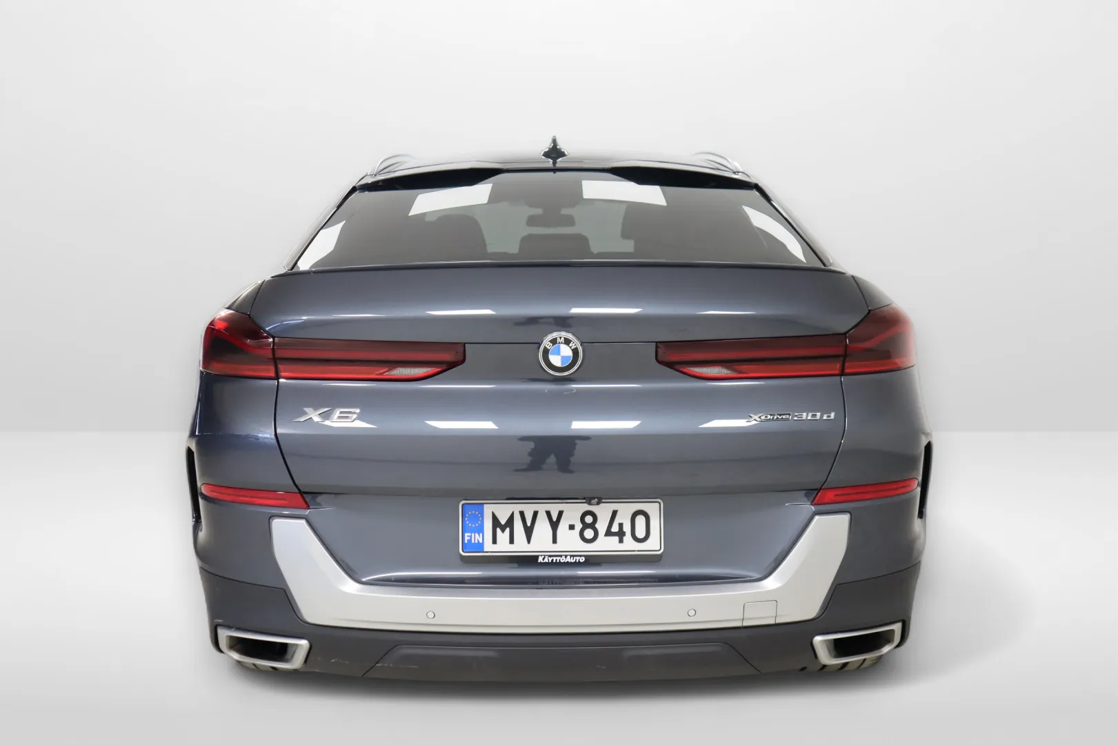 BMW X6 MVY-840 carousel image