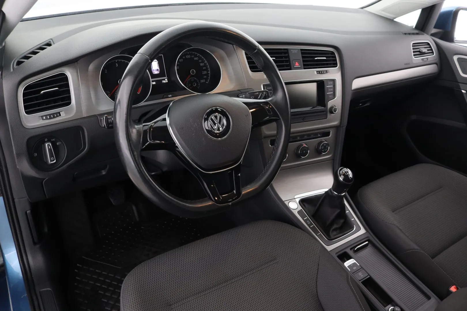 VOLKSWAGEN Golf CTB-303 carousel image