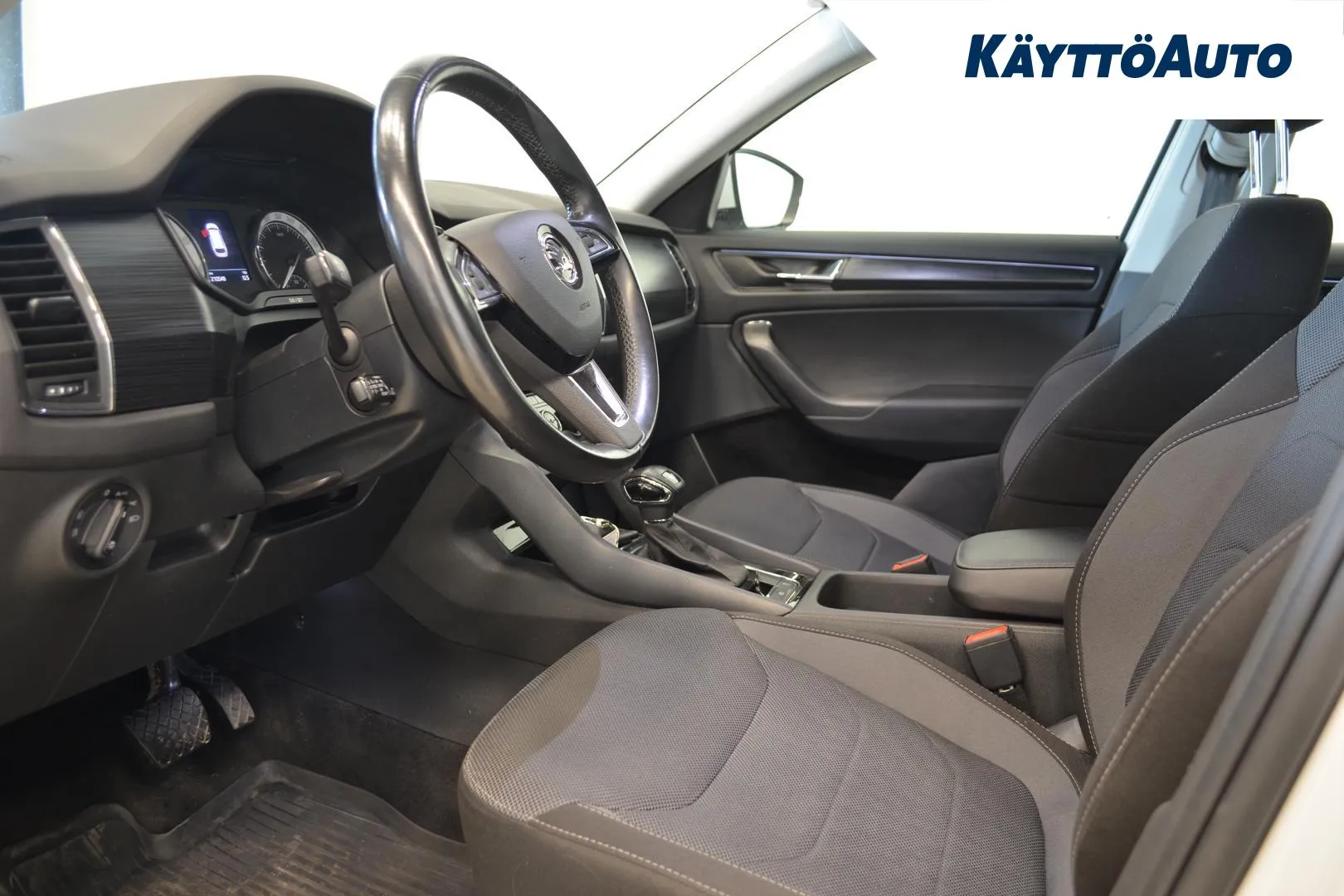 SKODA Kodiaq NLI-890 carousel image