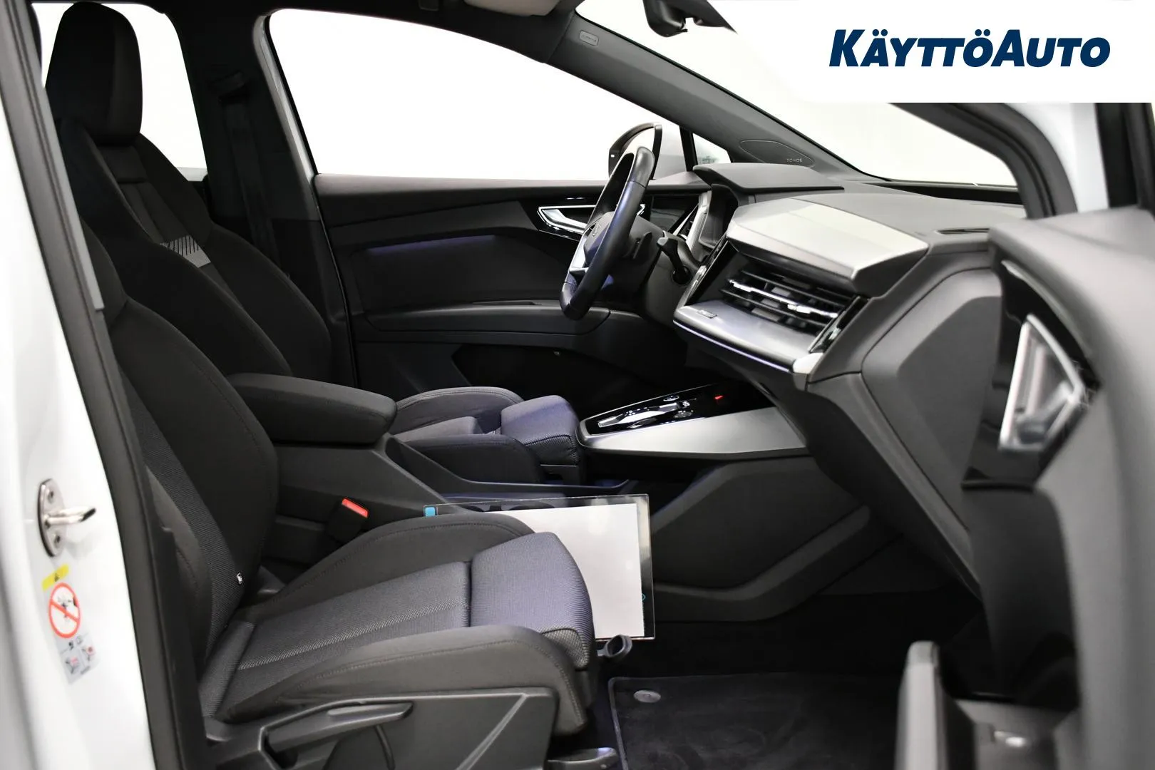 AUDI Q4 e-tron EUP-732 carousel image