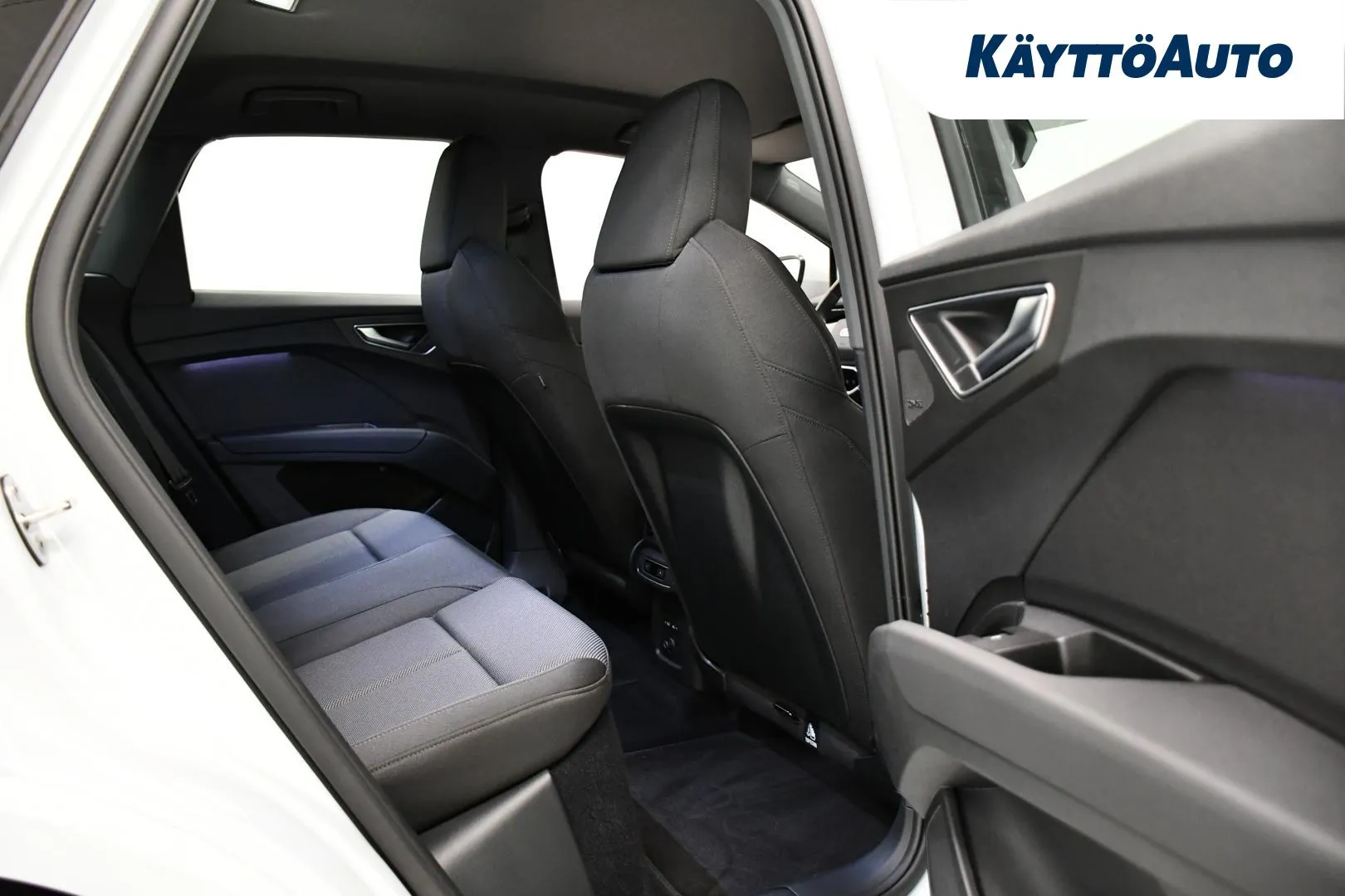 AUDI Q4 e-tron EUP-732 carousel image