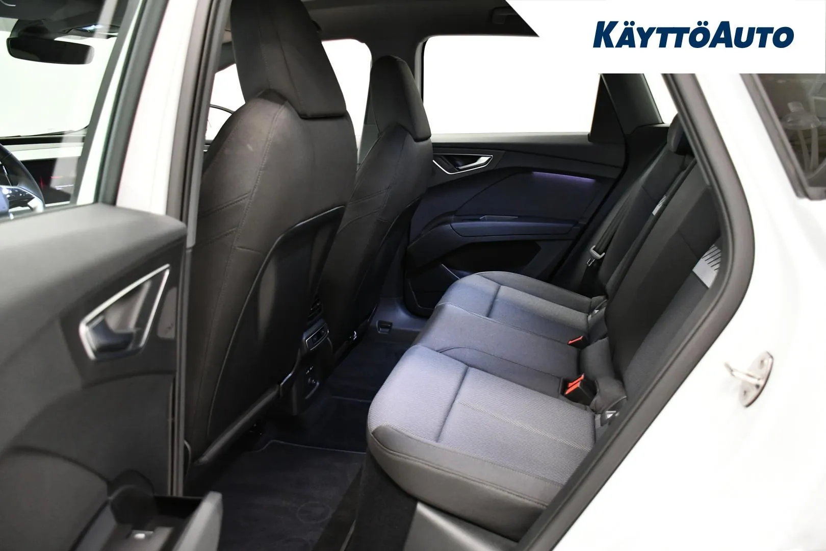 AUDI Q4 e-tron EUP-732 carousel image