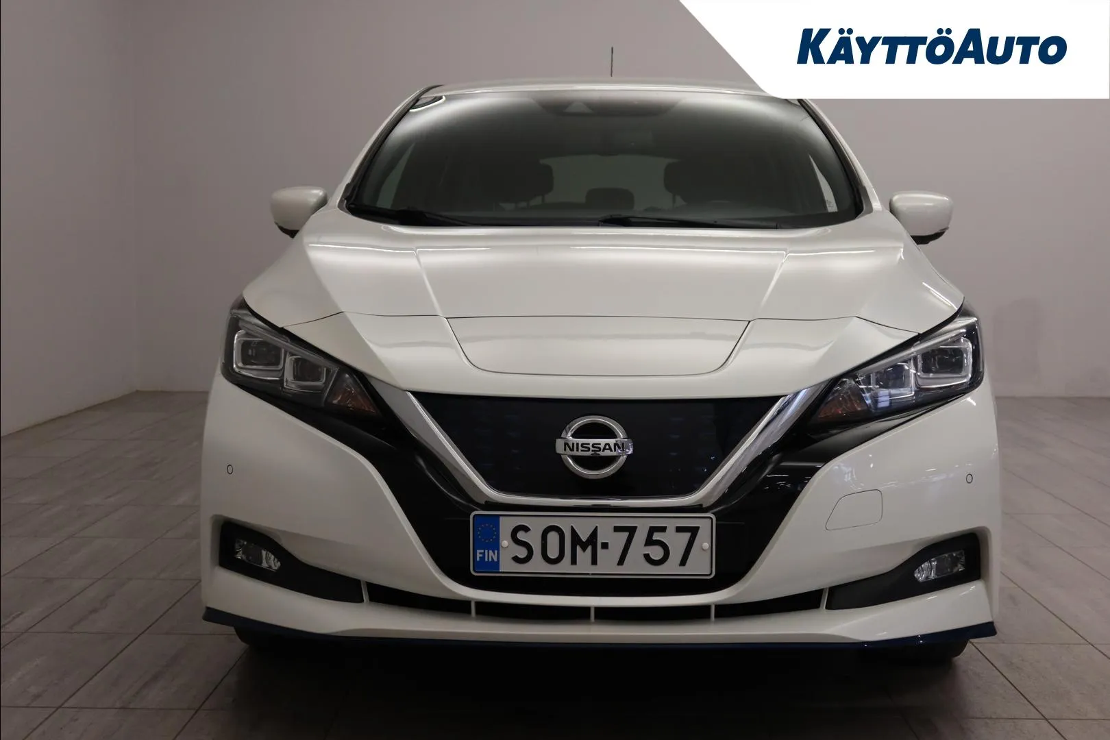 NISSAN Leaf SOM-757 carousel image