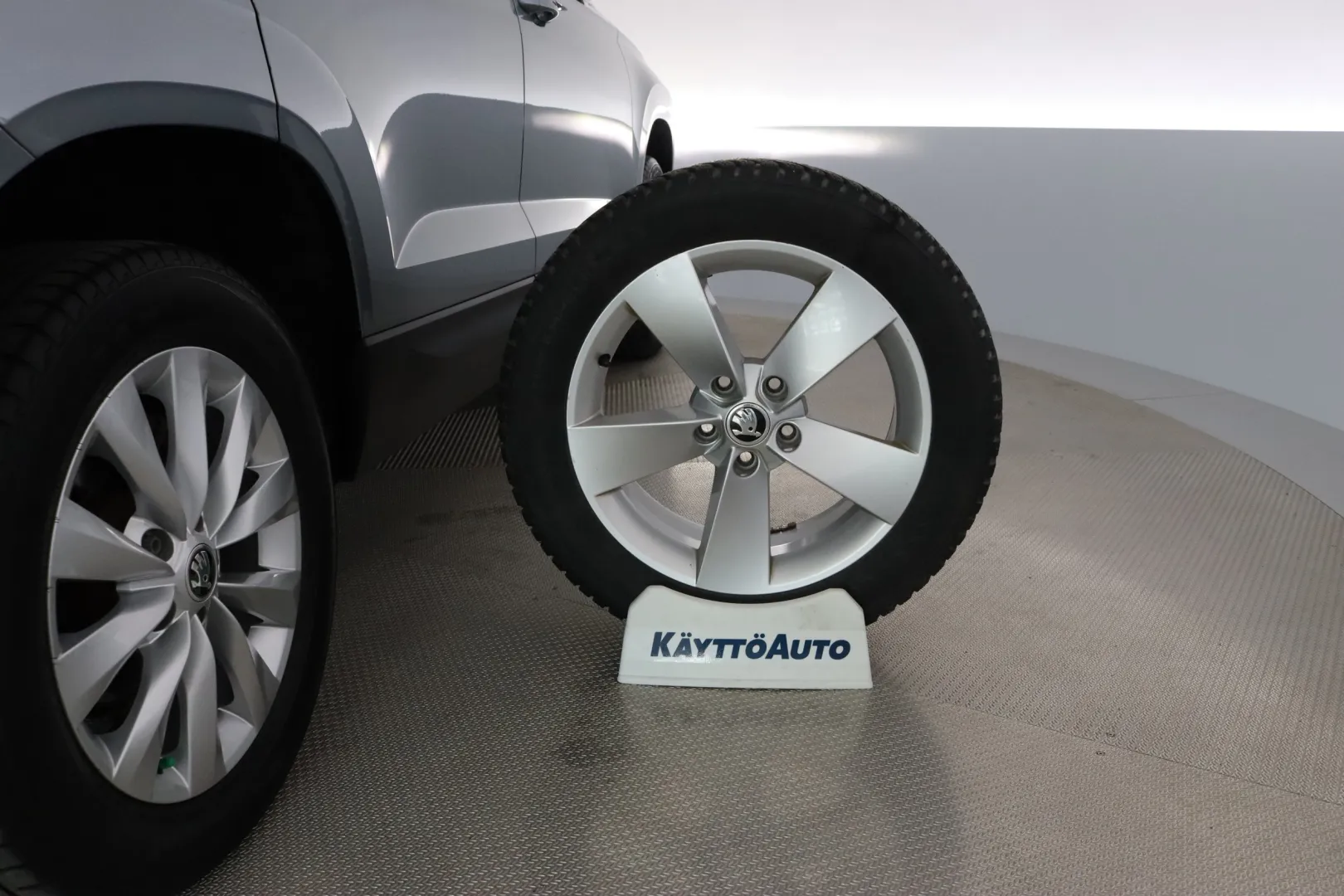 SKODA Karoq CMC-356 carousel image