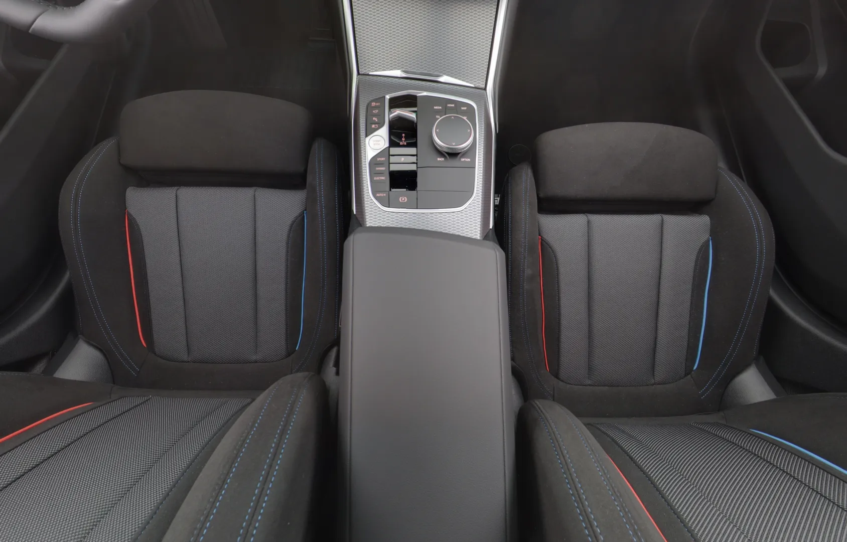 BMW xDr ZPN-585 carousel image