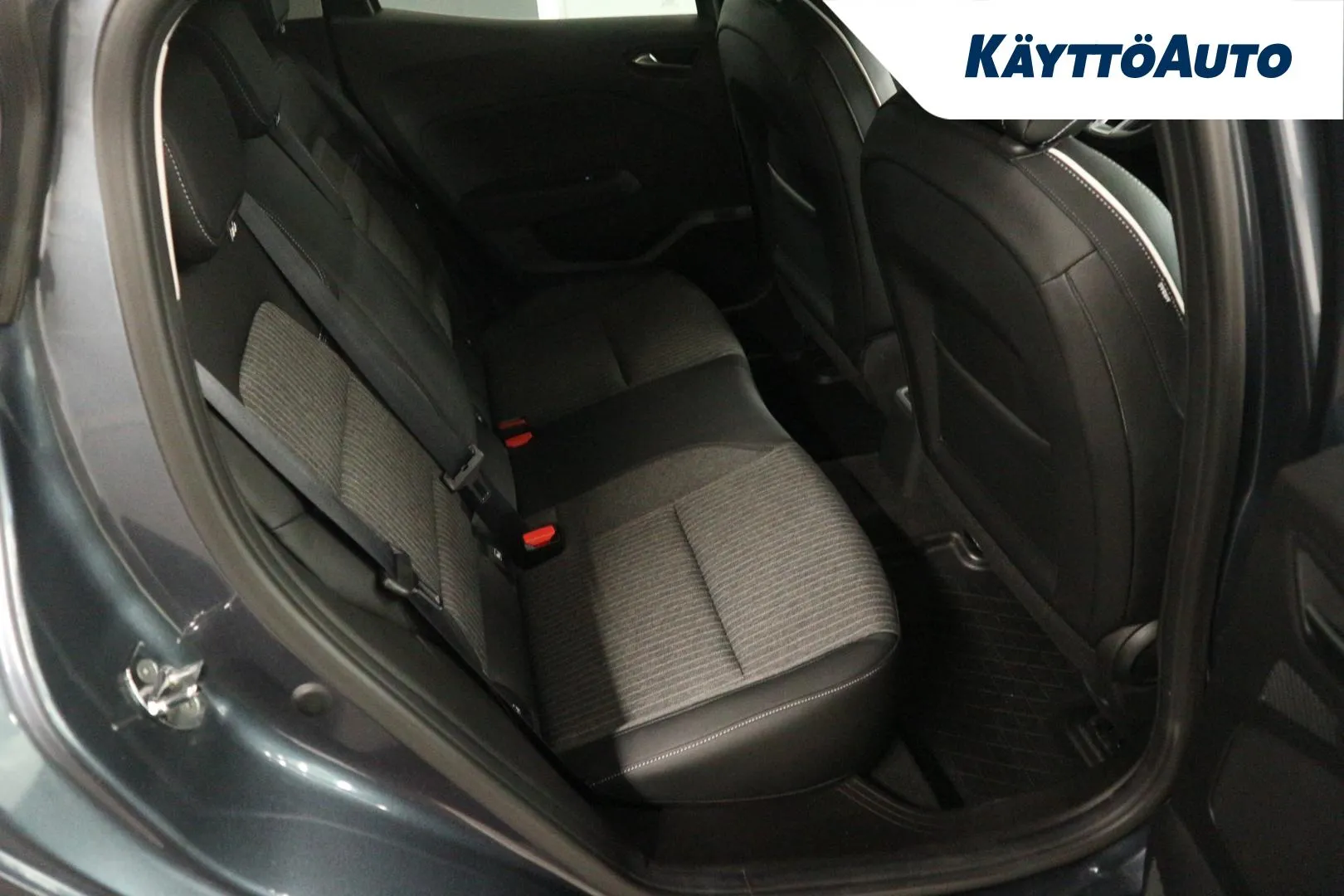 RENAULT Clio MTY-798 carousel image