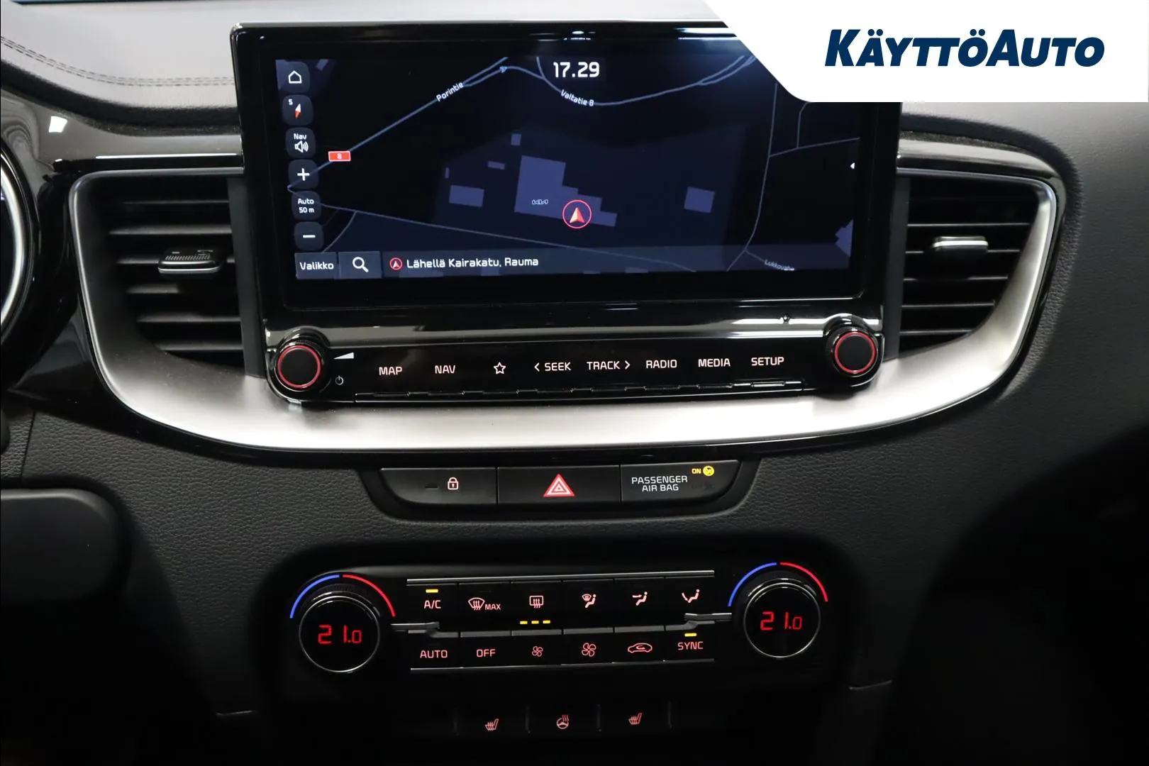KIA XCeed SPJ-892 carousel image