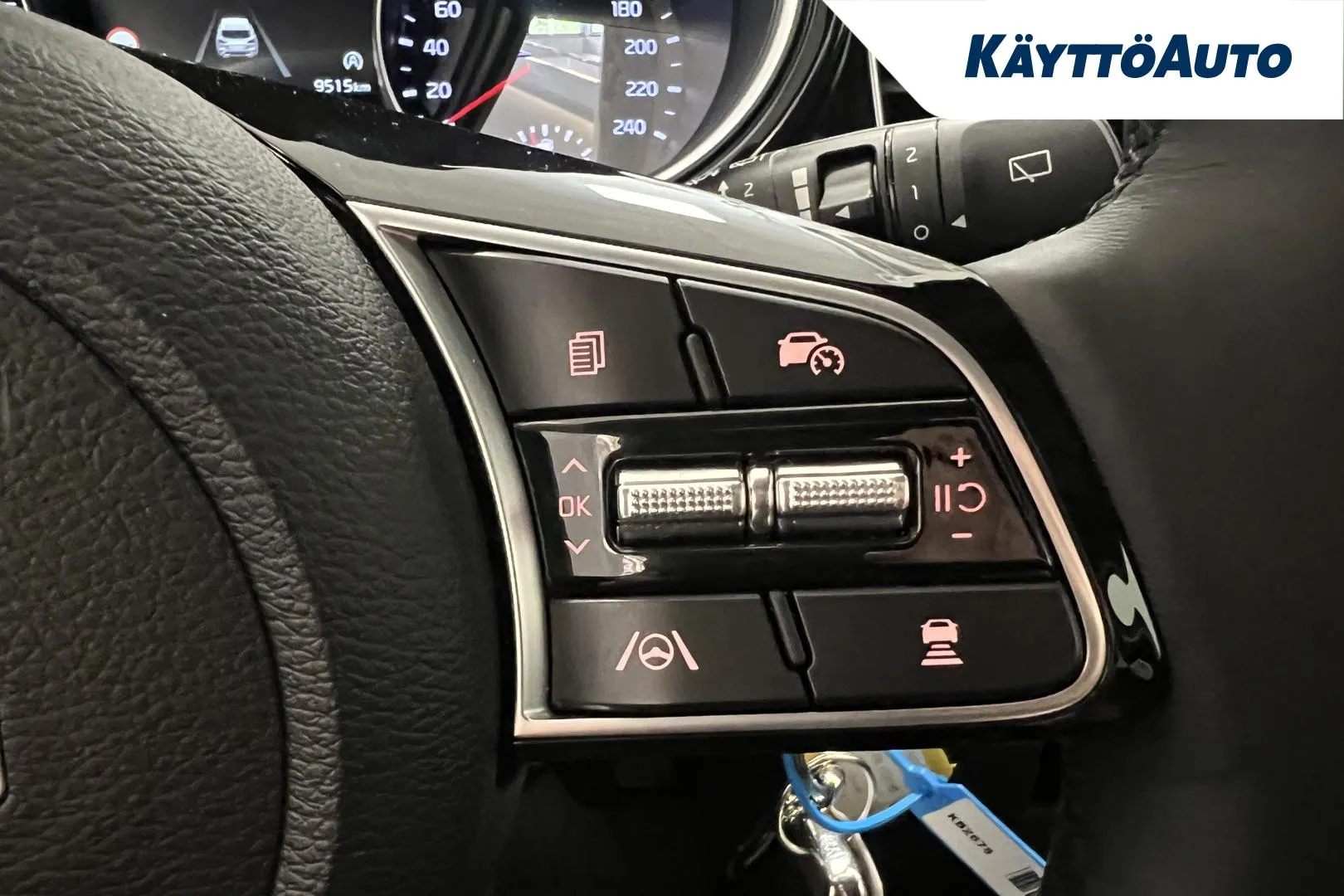 KIA XCeed SPJ-892 carousel image