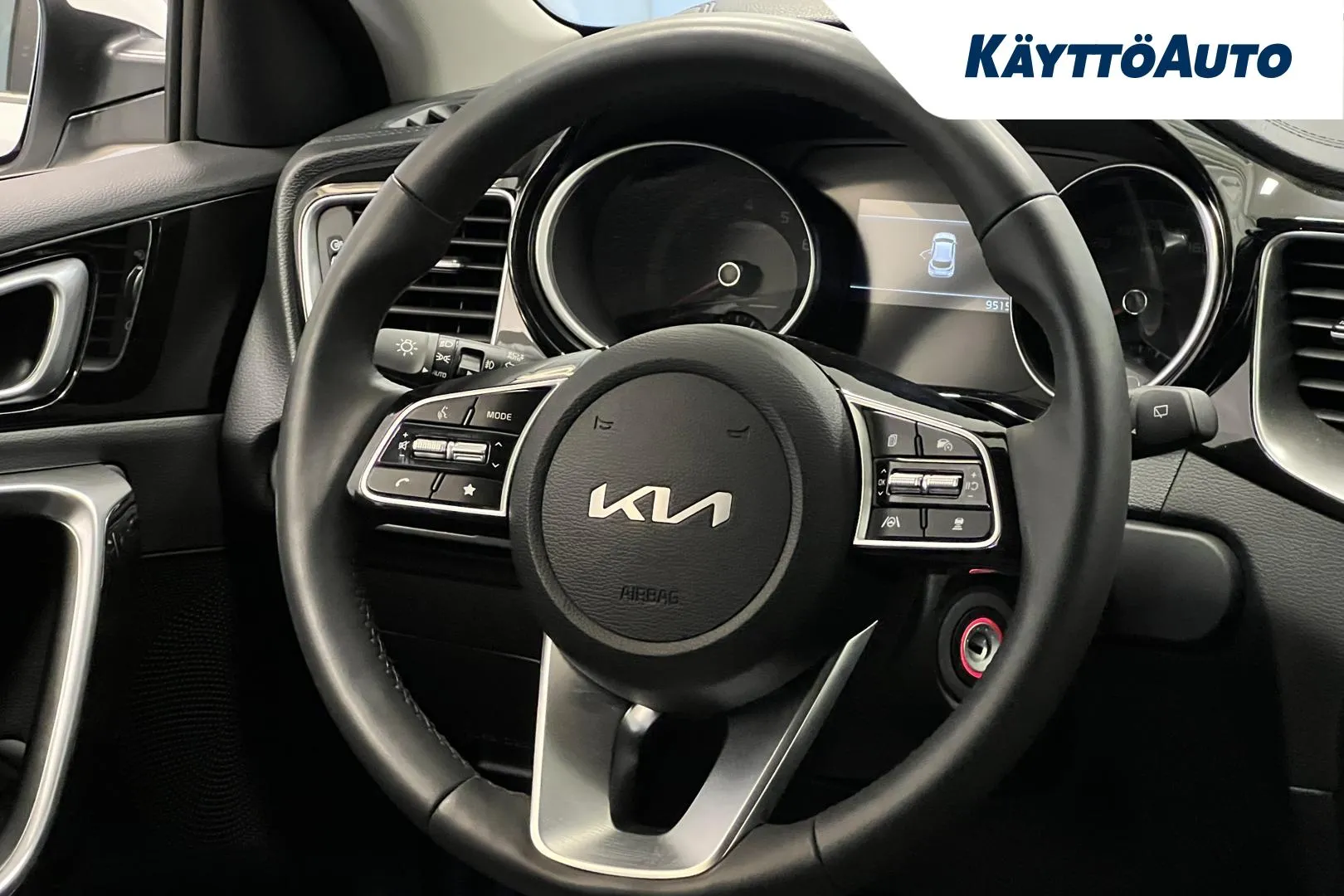 KIA XCeed SPJ-892 carousel image