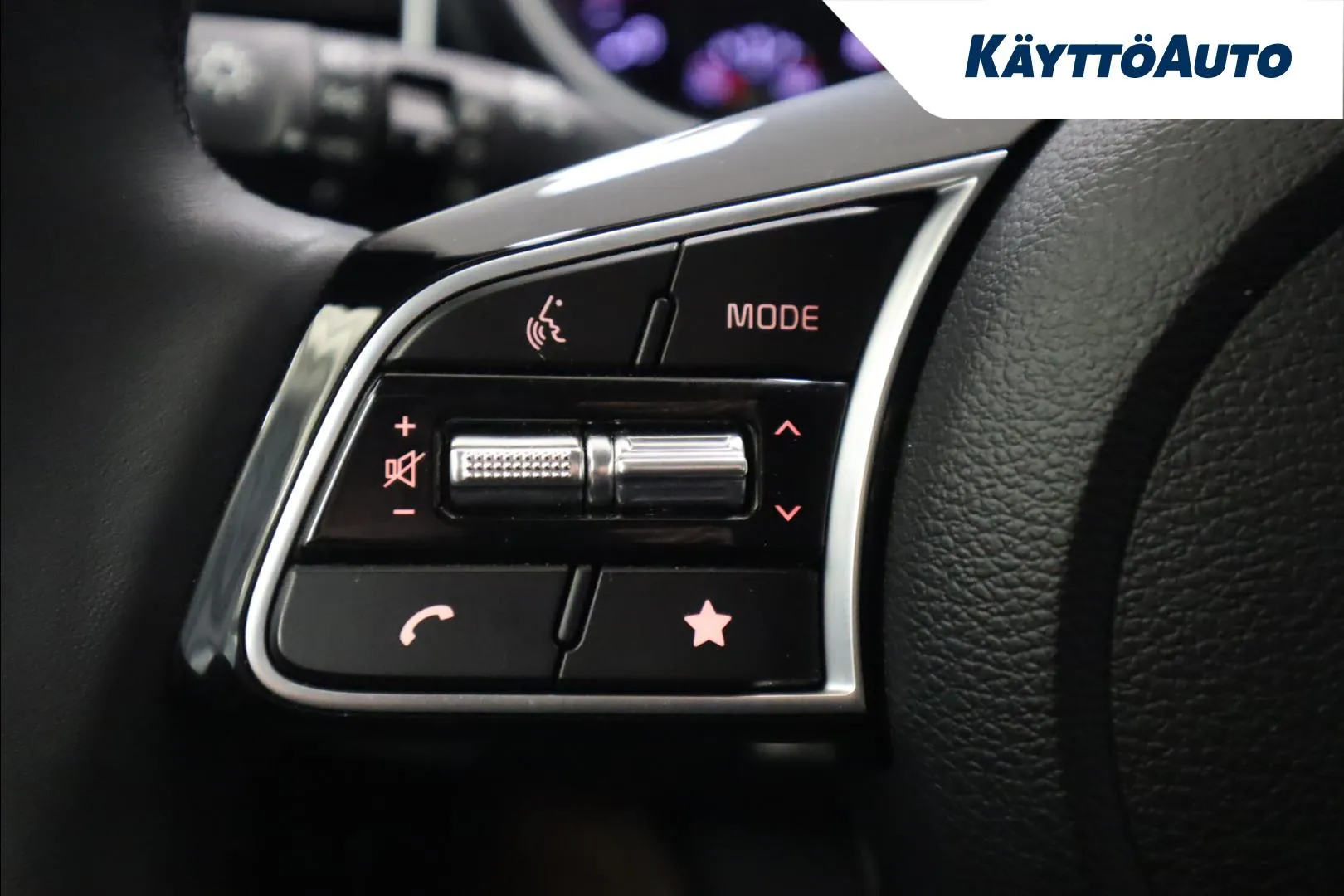 KIA XCeed SPJ-892 carousel image