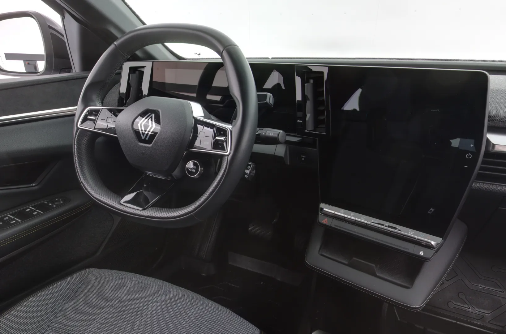 RENAULT Megane XRL-695 carousel image