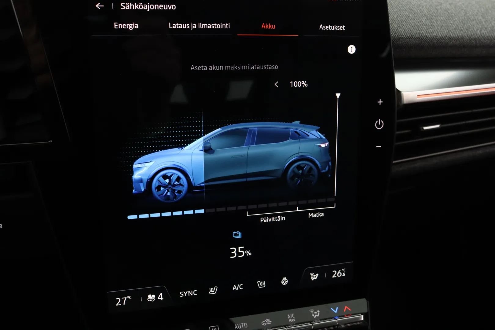 RENAULT Megane XRL-695 carousel image