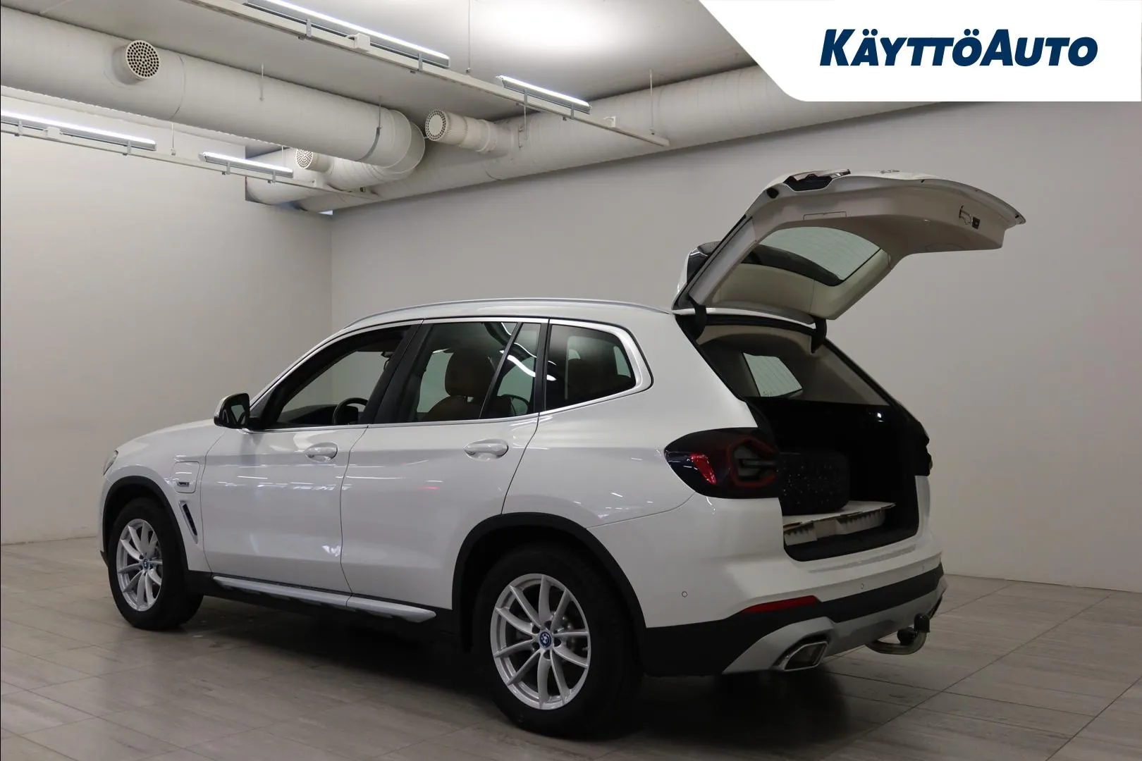 BMW X3 SZB-386 carousel image