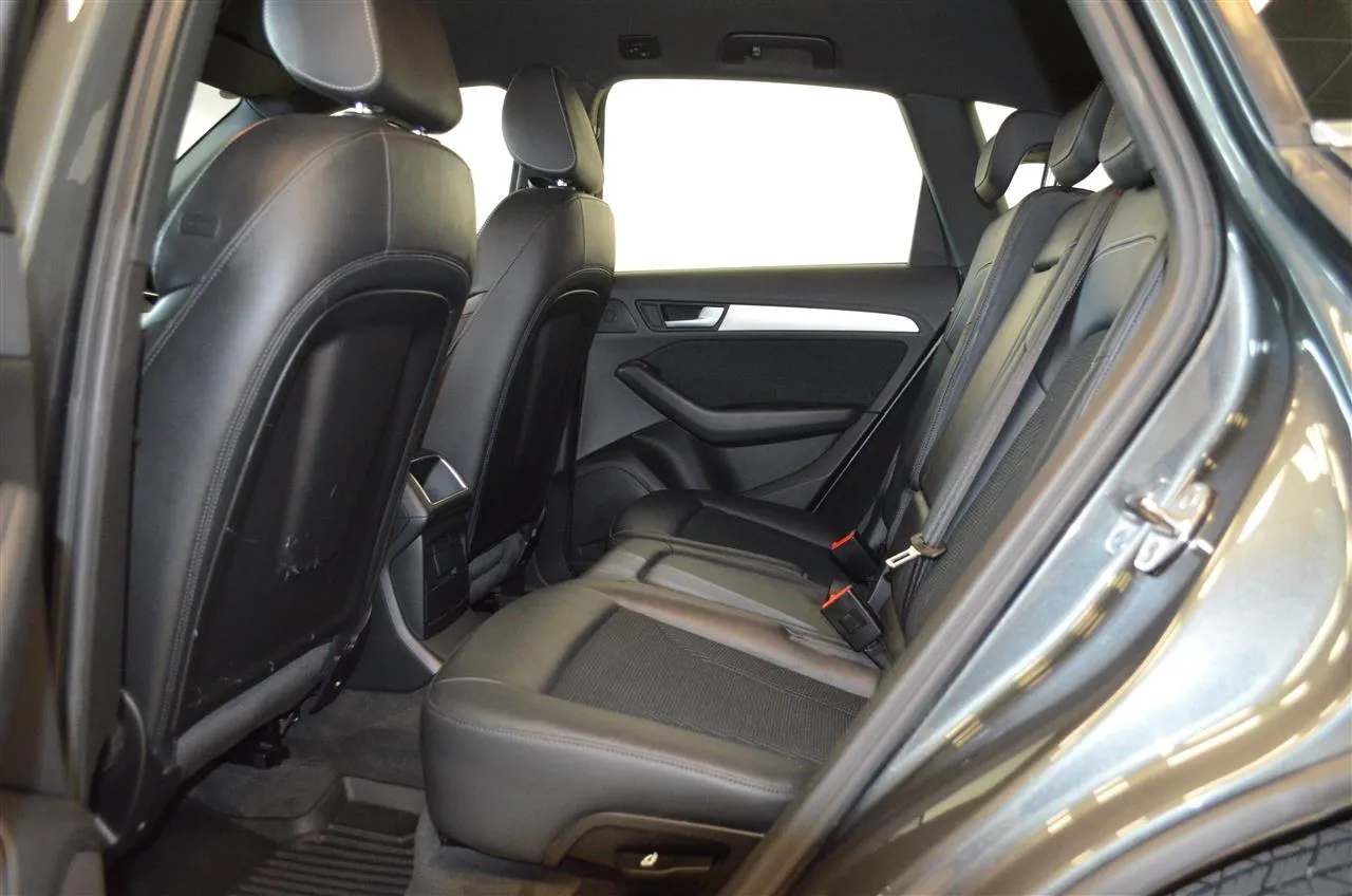 AUDI Q5 CIY-168 carousel image