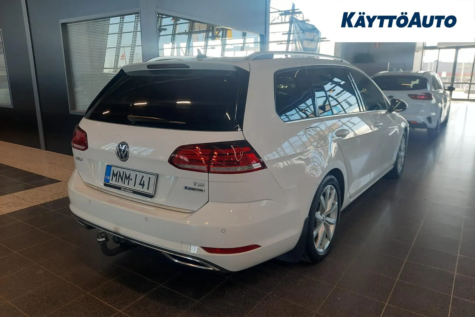 VOLKSWAGEN Golf MNM-141 carousel image