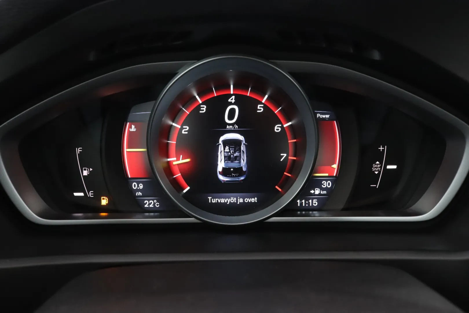 VOLVO V40 XNN-448 carousel image