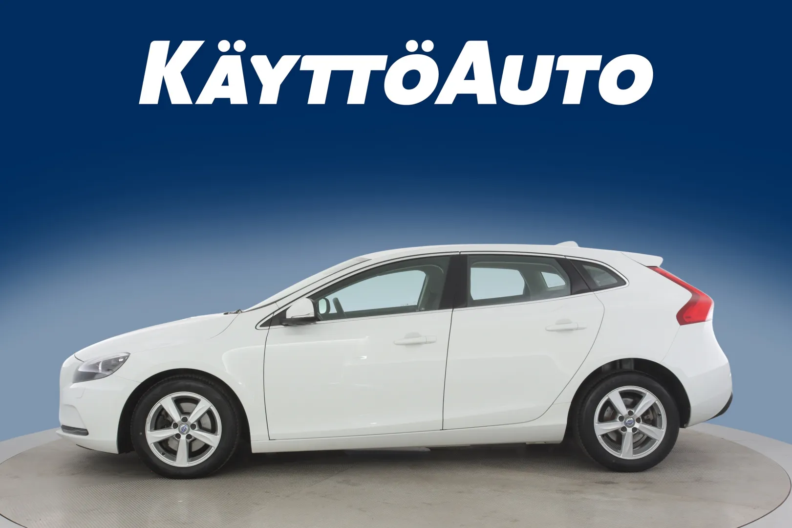 VOLVO V40 XNN-448 carousel image
