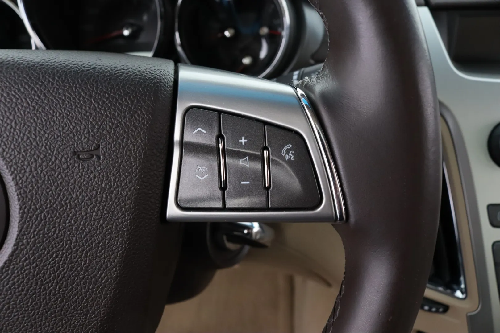CADILLAC CTS IMT-579 carousel image