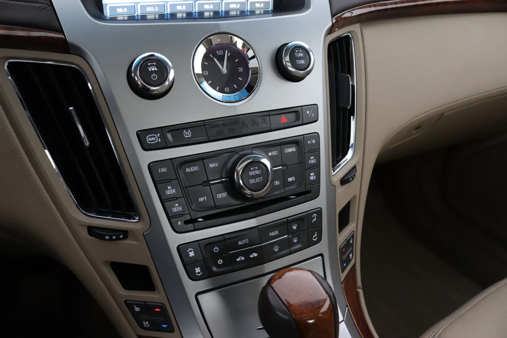 CADILLAC CTS IMT-579 carousel image
