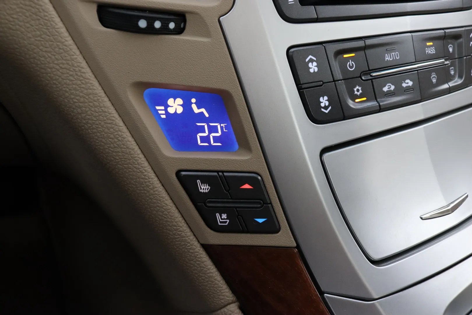 CADILLAC CTS IMT-579 carousel image