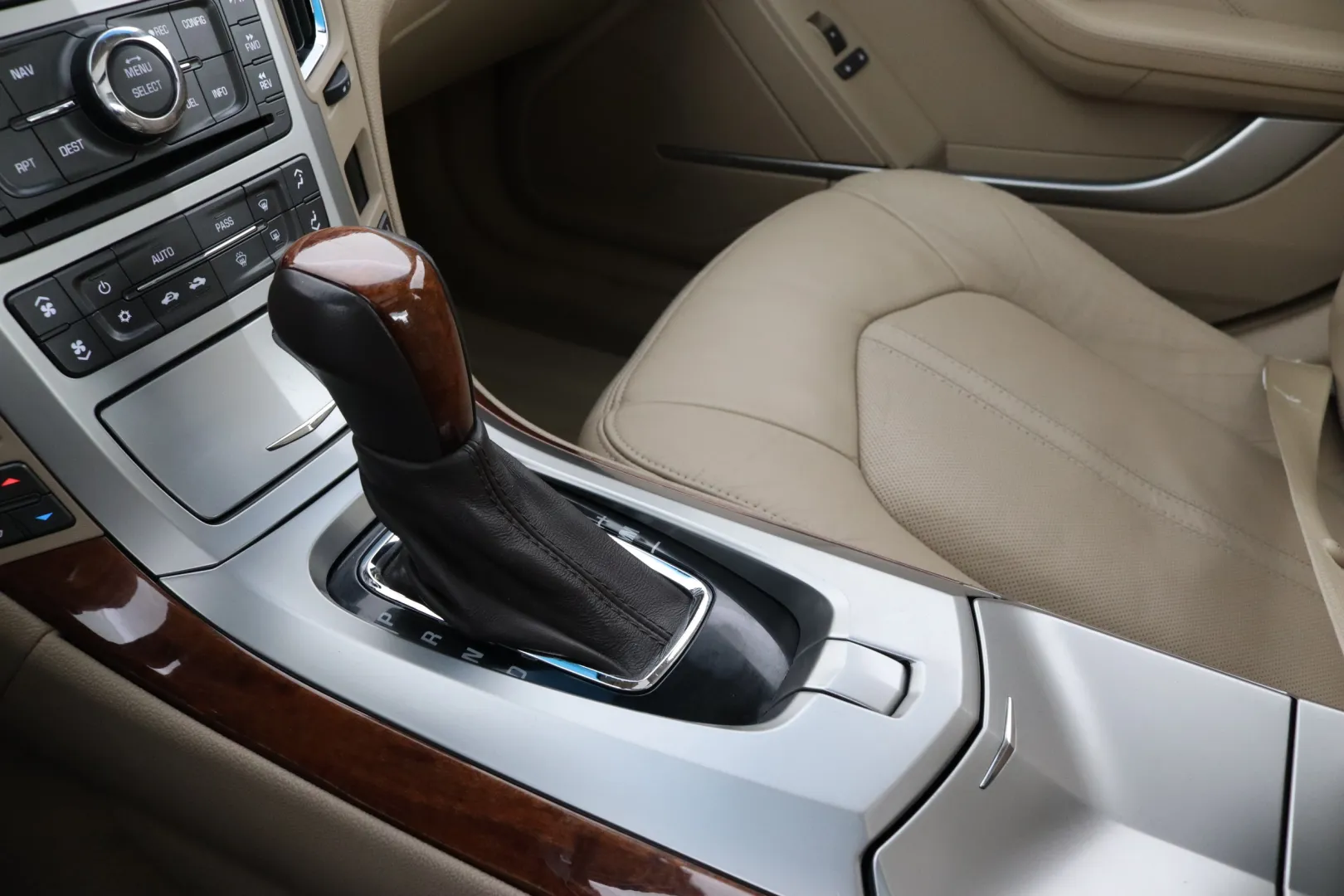 CADILLAC CTS IMT-579 carousel image