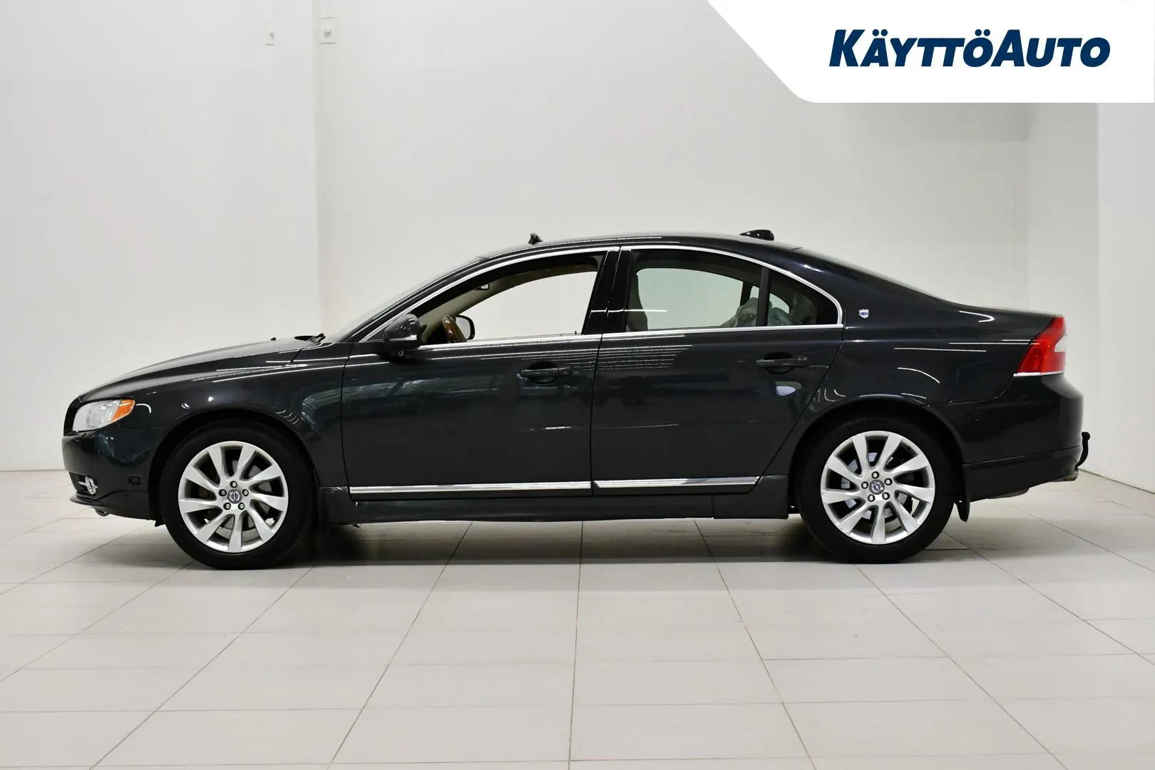 VOLVO S80 ZJN-415 carousel image