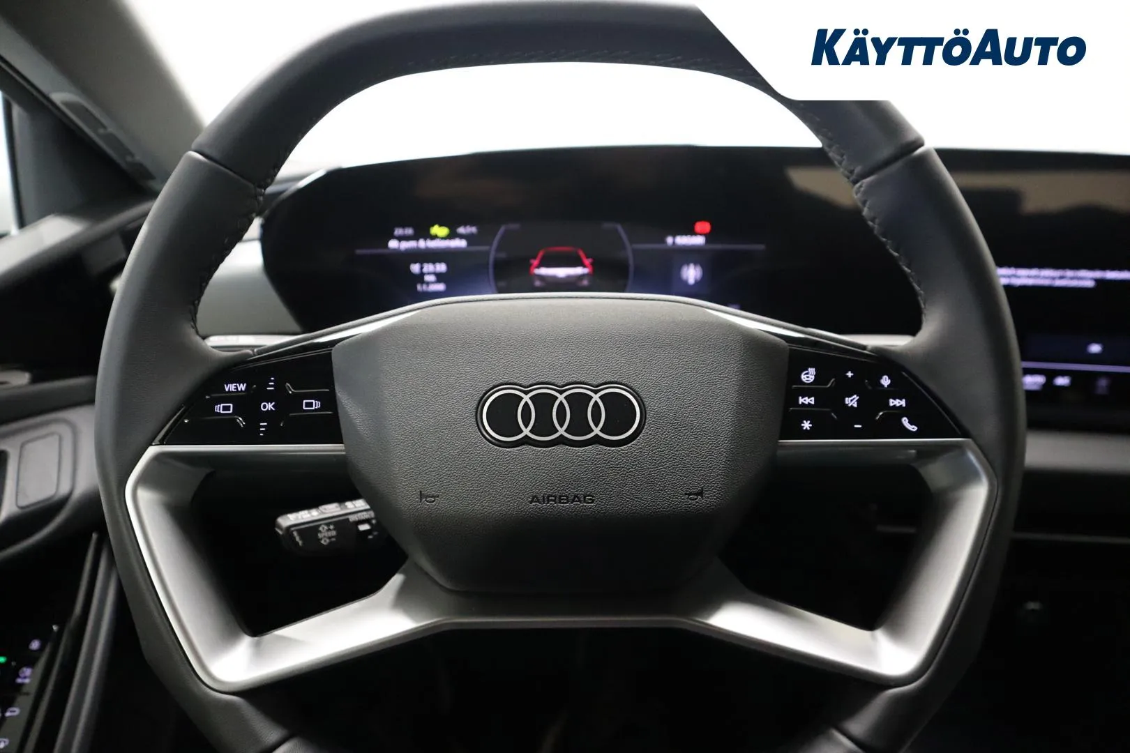 Audi A6 e-tron RXM-472 carousel image