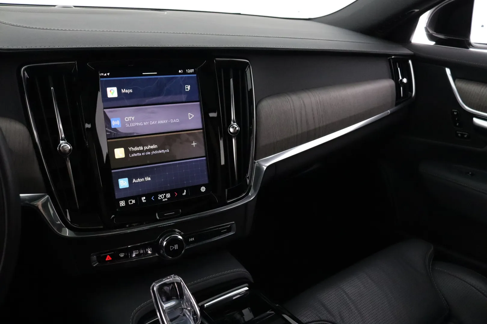 VOLVO V90 MPE-710 carousel image