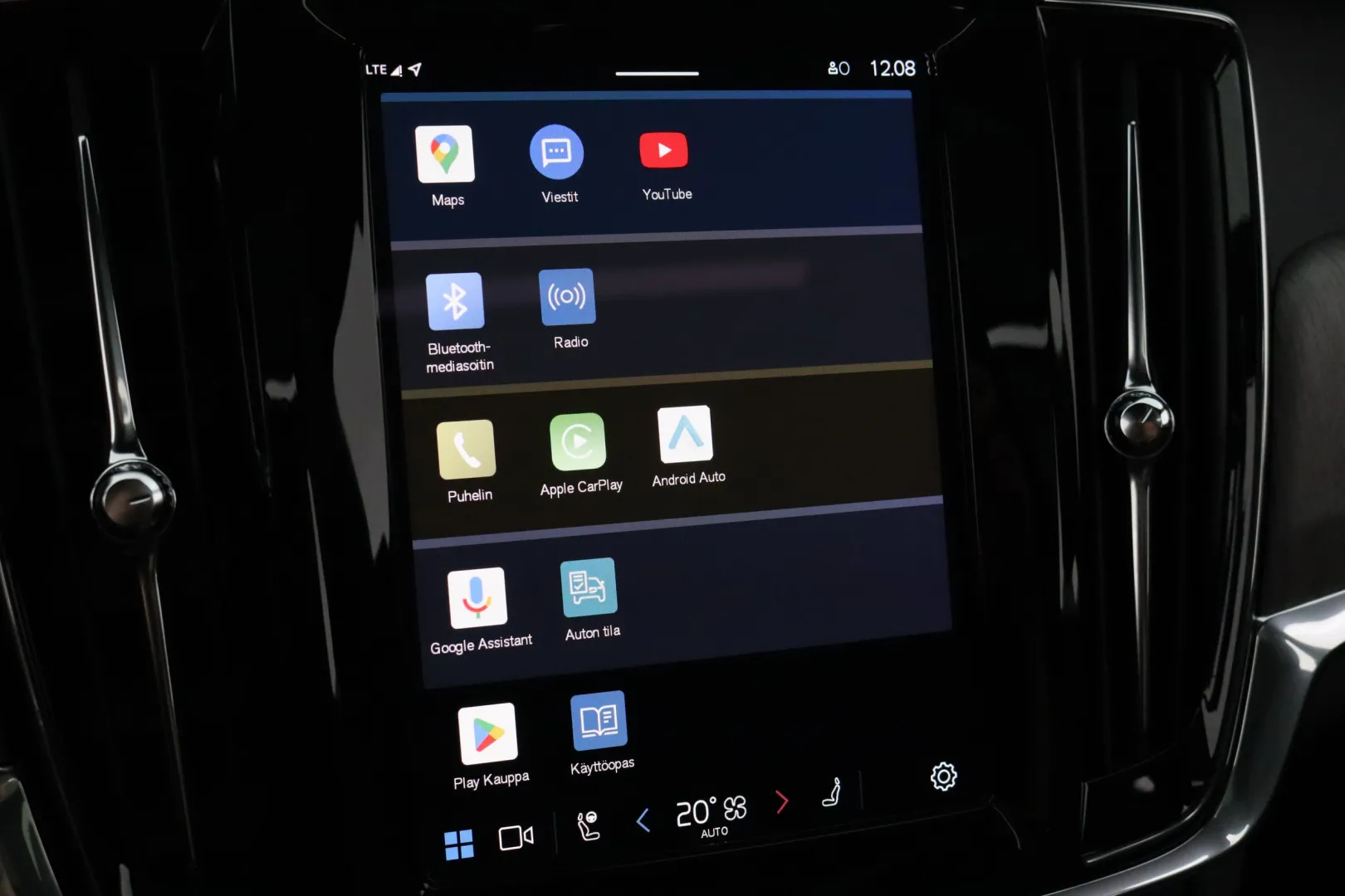 VOLVO V90 MPE-710 carousel image
