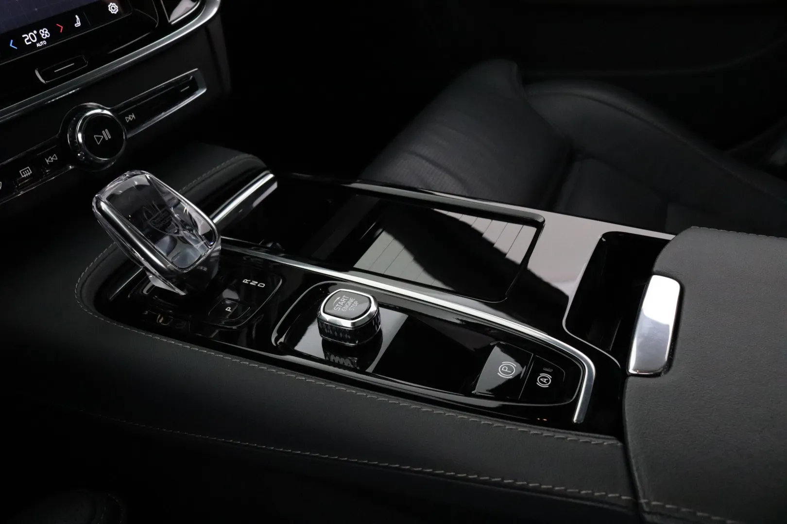 VOLVO V90 MPE-710 carousel image